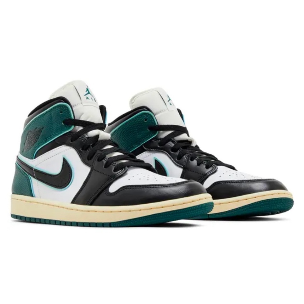 Air Jordan 1 Mid SE